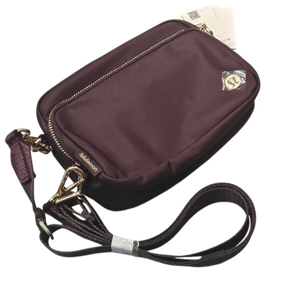 lululemon athletica Handbags - NWT Lululemon Everywhere Crossbody Bag